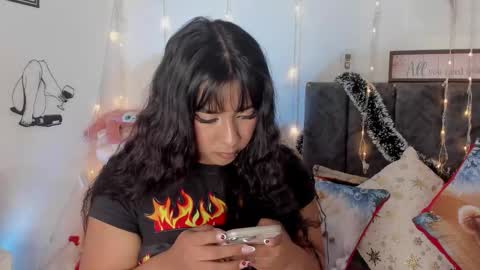 lucy 3 online show from December 2025 01:01:02 AM