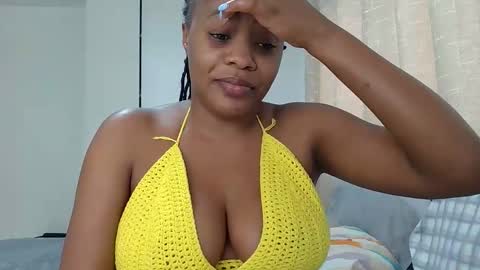 Snapshot of miss_candy7 chatting on November 2025 11:35:01 AM Candy online show from November 2025 11:35:01 AM