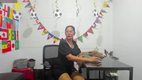 Snapshot of miss_clarepocahose chatting on June 2026 12:59:01 AM Clare PocaHose online show from June 2026 12:59:01 AM
