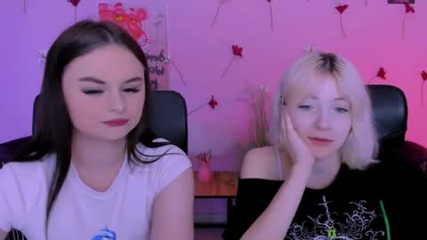 Snapshot of miss_courtney chatting on May 2026 08:22:01 AM miss_courtney online show from May 2026 08:22:01 AM
