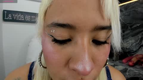 Danika online show from January 2025 11:01:02 AM