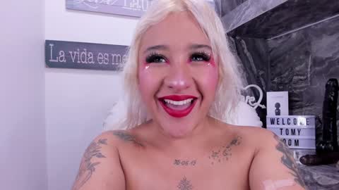 Danika online show from January 2025 11:02:02 AM