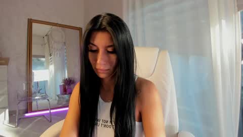 Snapshot of miss_diamond__ chatting on September 2025 06:04:02 AM miss_diamond__ online show from September 2025 06:04:02 AM