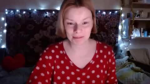 Snapshot of miss_elistia_ chatting on December 2024 12:03:01 PM Elis online show from December 2024 12:03:01 PM