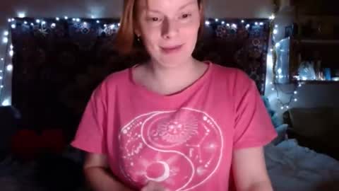 Snapshot of miss_elistia_ chatting on December 2024 06:20:02 PM Elis online show from December 2024 06:20:02 PM
