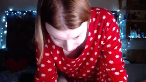 Snapshot of miss_elistia_ chatting on December 2024 03:38:02 PM Elis online show from December 2024 03:38:02 PM