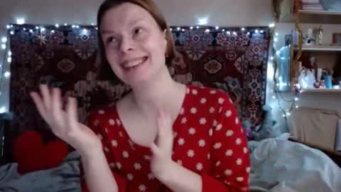 Snapshot of miss_elistia_ chatting on December 2024 10:05:02 AM Elis online show from December 2024 10:05:02 AM