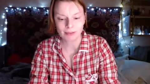 Snapshot of miss_elistia_ chatting on January 2025 03:12:01 PM Elis online show from January 2025 03:12:01 PM