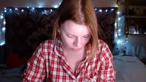 Snapshot of miss_elistia_ chatting on January 2025 03:19:01 PM Elis online show from January 2025 03:19:01 PM