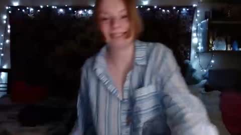 Snapshot of miss_elistia_ chatting on February 2025 03:09:02 PM Elis online show from February 2025 03:09:02 PM