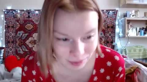 Snapshot of miss_elistia_ chatting on February 2025 12:00:02 PM Elis online show from February 2025 12:00:02 PM