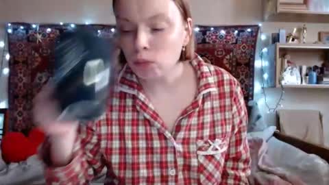 Snapshot of miss_elistia_ chatting on March 2025 01:46:01 PM Elis online show from March 2025 01:46:01 PM