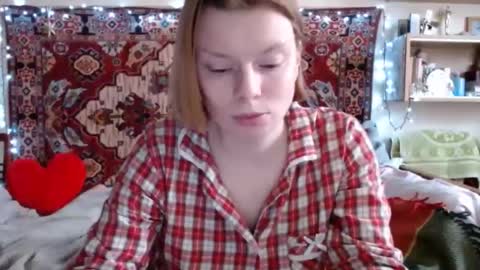 Snapshot of miss_elistia_ chatting on March 2025 12:06:02 PM Elis online show from March 2025 12:06:02 PM