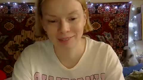 Snapshot of miss_elistia_ chatting on September 2025 11:01:01 AM Elis online show from September 2025 11:01:01 AM