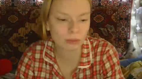 Snapshot of miss_elistia_ chatting on October 2025 11:08:02 AM Elis online show from October 2025 11:08:02 AM