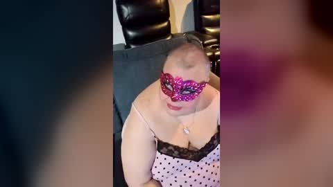 Snapshot of miss_ella_rose chatting on June 2026 05:17:02 AM miss_ella_rose online show from June 2026 05:17:02 AM