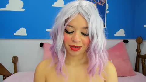 Snapshot of miss_evolet chatting on October 2025 11:03:01 AM Evoleth online show from October 2025 11:03:01 AM