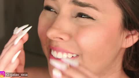  Elisabeth  IG galax xxia       online show from February 2025 01:47:01 AM