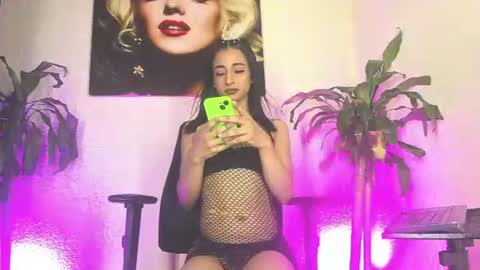 Snapshot of miss_isa19 chatting on June 2026 06:54:01 PM miss_isa19 online show from June 2026 06:54:01 PM