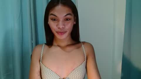 Snapshot of miss_jhes chatting on July 2026 03:23:01 AM Jhes online show from July 2026 03:23:01 AM