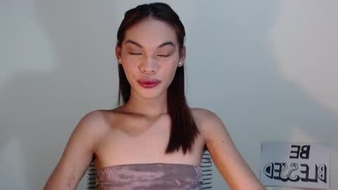 Snapshot of miss_jhes chatting on July 2026 07:43:01 AM Jhes online show from July 2026 07:43:01 AM