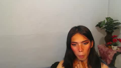 julie online show from April 2026 10:01:02 PM