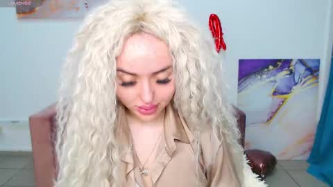 Snapshot of miss_kiten chatting on February 2025 08:47:02 PM miss_kiten online show from February 2025 08:47:02 PM