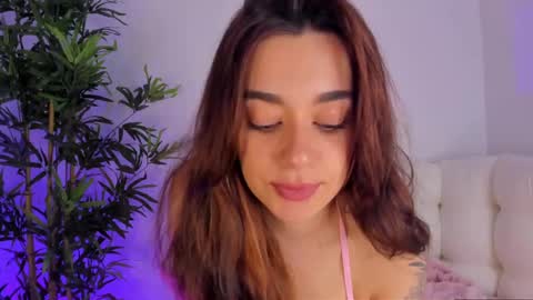 Alana online show from September 2025 01:40:02 AM