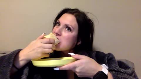 Maci online show from January 2025 06:28:01 PM