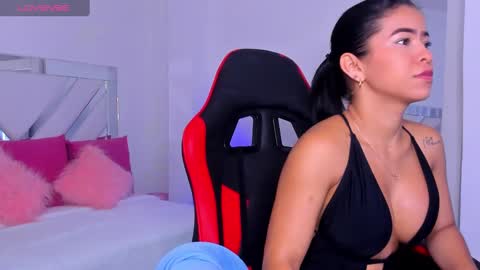   online show from February 2025 12:05:02 PM