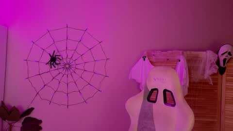 Mamma Mia online show from November 2025 05:53:01 AM