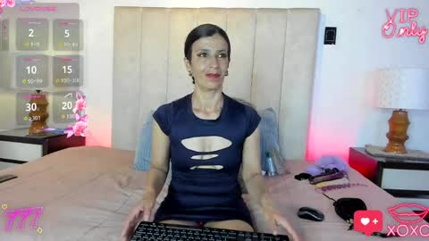 miss_milf_ online show from April 2026 07:44:01 PM