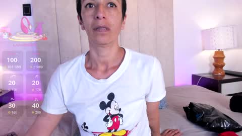 miss_milf_ online show from April 2026 07:28:02 PM