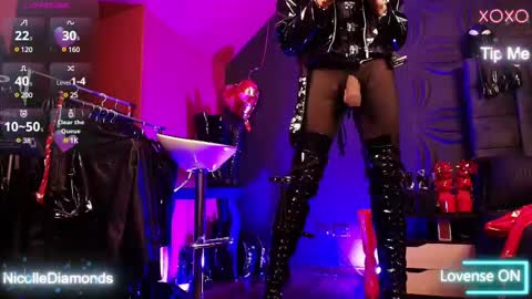 Miss Nicole online show from February 2025 03:38:01 PM