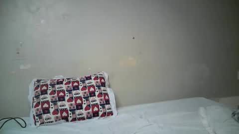 miss_pretty01 online show from April 2026 04:33:01 PM