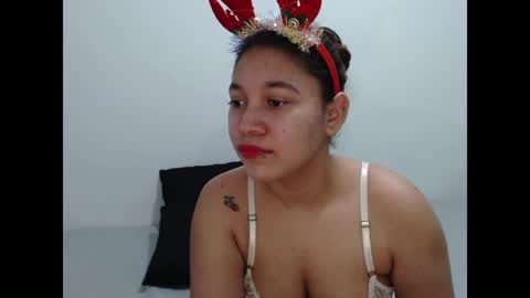 Snapshot of miss_rose1 chatting on December 2024 11:17:01 AM ROS online show from December 2024 11:17:01 AM