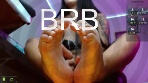 Snapshot of miss_scarllet chatting on January 2025 01:04:01 PM 100 thumbs up online show from January 2025 01:04:01 PM