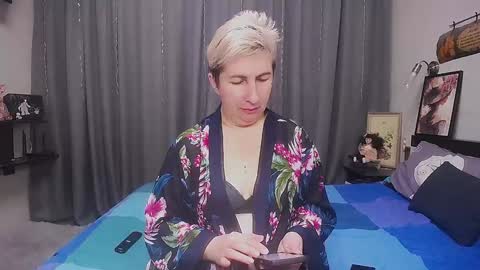 Snapshot of miss_tasha_kom chatting on December 2024 07:32:01 AM miss_tasha_kom online show from December 2024 07:32:01 AM