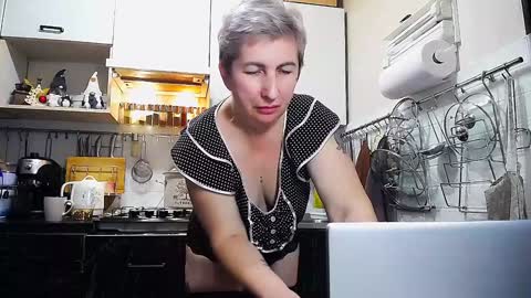 Snapshot of miss_tasha_kom chatting on December 2024 05:44:01 AM miss_tasha_kom online show from December 2024 05:44:01 AM