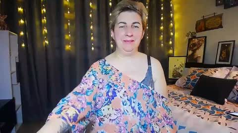 Snapshot of miss_tasha_kom chatting on January 2025 10:08:01 AM miss_tasha_kom online show from January 2025 10:08:01 AM