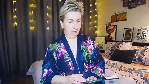 Snapshot of miss_tasha_kom chatting on January 2025 11:24:01 AM miss_tasha_kom online show from January 2025 11:24:01 AM