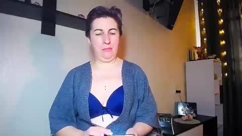 Snapshot of miss_tasha_kom chatting on February 2025 11:42:02 AM miss_tasha_kom online show from February 2025 11:42:02 AM