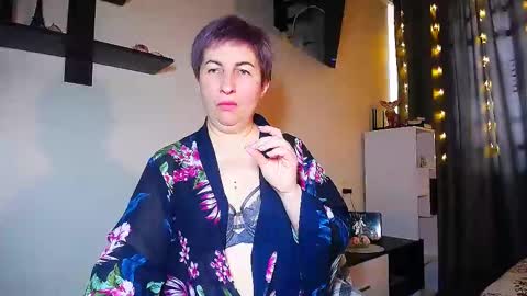 Snapshot of miss_tasha_kom chatting on February 2025 08:27:02 AM miss_tasha_kom online show from February 2025 08:27:02 AM