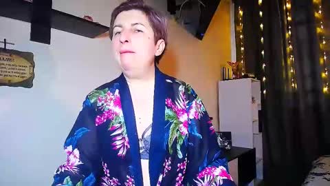 Snapshot of miss_tasha_kom chatting on March 2025 11:44:02 AM miss_tasha_kom online show from March 2025 11:44:02 AM