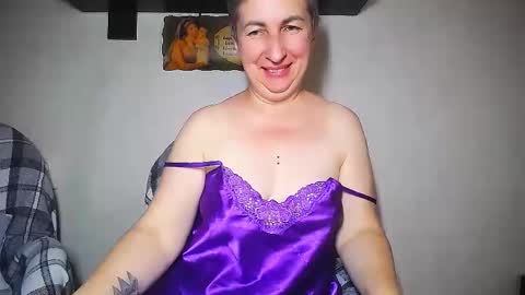 Snapshot of miss_tasha_kom chatting on September 2025 10:15:01 AM miss_tasha_kom online show from September 2025 10:15:01 AM