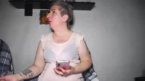 Snapshot of miss_tasha_kom chatting on September 2025 12:18:01 PM miss_tasha_kom online show from September 2025 12:18:01 PM