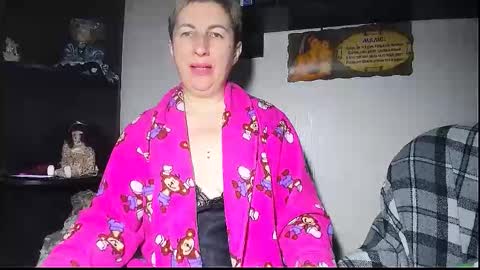 Snapshot of miss_tasha_kom chatting on October 2025 03:40:02 AM miss_tasha_kom online show from October 2025 03:40:02 AM