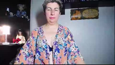 Snapshot of miss_tasha_kom chatting on November 2025 10:32:01 AM miss_tasha_kom online show from November 2025 10:32:01 AM