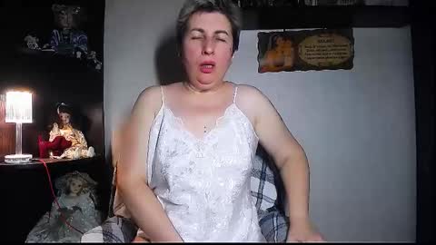 Snapshot of miss_tasha_kom chatting on November 2025 04:20:02 PM miss_tasha_kom online show from November 2025 04:20:02 PM