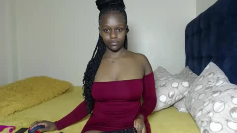 Snapshot of miss_wet_bunnyy chatting on November 2025 06:39:01 PM Cherry online show from November 2025 06:39:01 PM